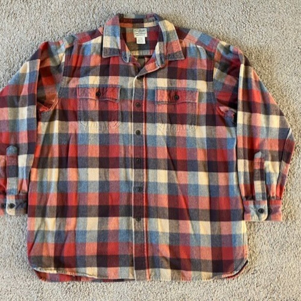 LL Bean men's flannel shirt - traditional fit - size XL - 100% cotton